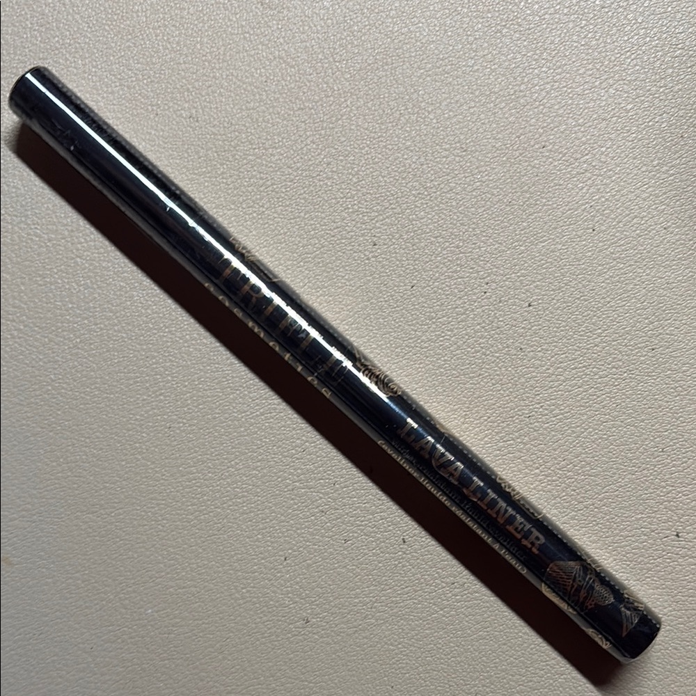 Black Eyeliner Trifle - Lava Liner